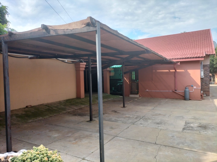 3 Bedroom Property for Sale in Adamayview North West